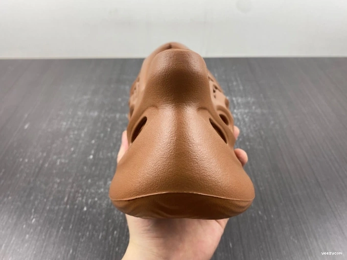 Red Yeezy RNR Clay HP5335 Adidas Foam 0926